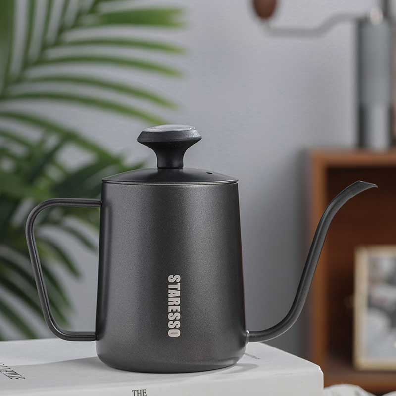 http://staresso.com/cdn/shop/products/STARESSO-pour-over-coffee-kettle.jpg?v=1684413264